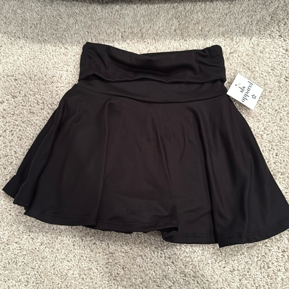 Girls black skirt
